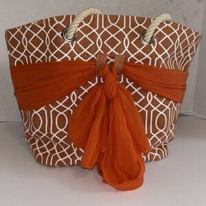 BLOSSOM BOUTIQUE BRAND ORANGE WHITE CANVAS LIKE TOTE. BEACH MARKET EVERYDAY BAG